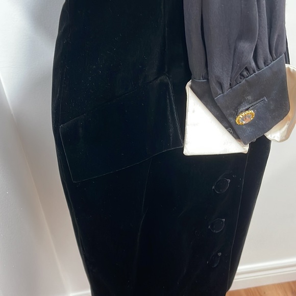 Vintage Escada Couture Sheer Sleeve Velvet Dress - Picture 10 of 13